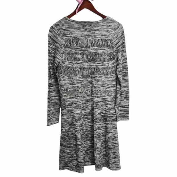 CalvināKleināSweaterĀ MidiāDressāSizeāMedium - Picture 2 of 5